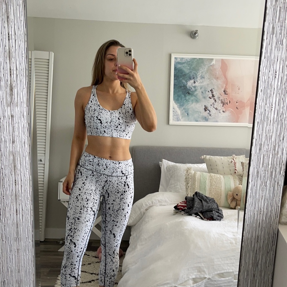 Prism sport black and white set